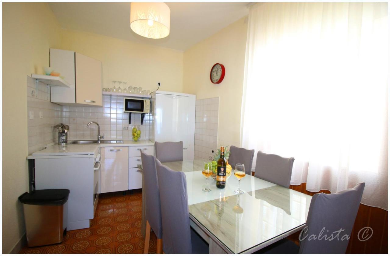 Apartman Smoljic 4+2 Примоштен Экстерьер фото
